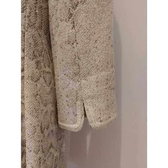 NWT TAHARI Calypso Coat in Stone Snakeskin Print 3/4" Sleeve Button Front Size M